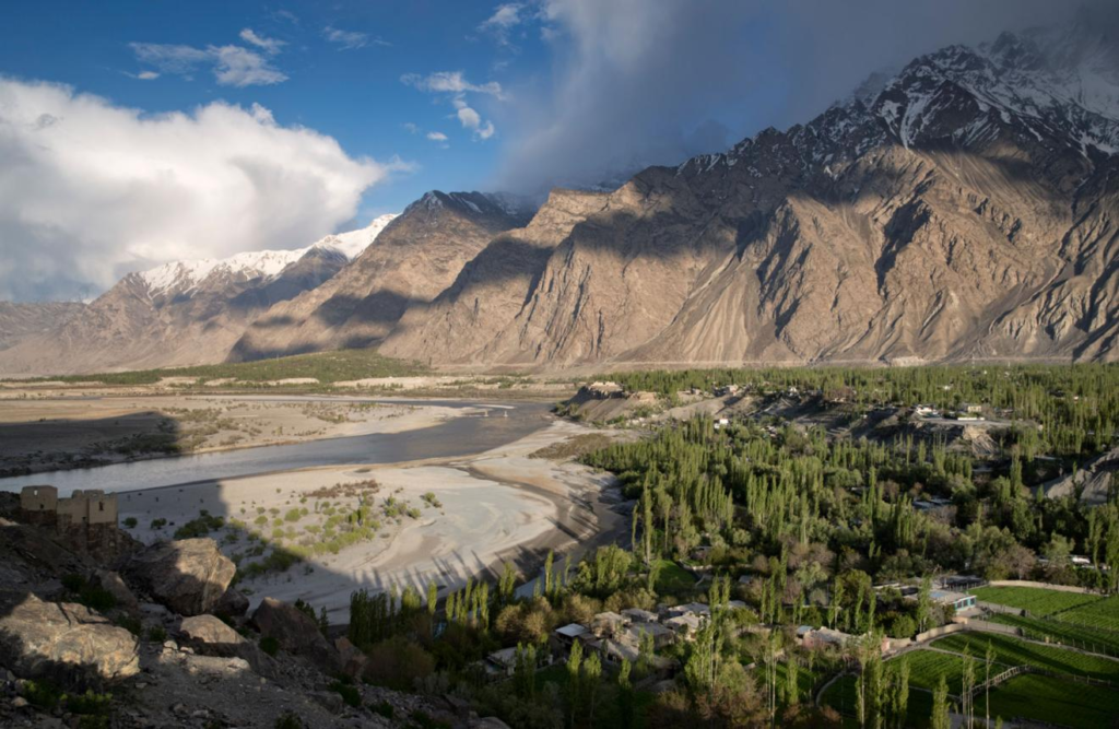 Skardu Valley Pakistan Travel Guide 2026 – Best Places to Visit, Things to Do & Travel Tips